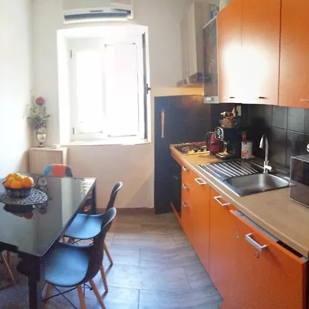 Old Town Sole Apartment *