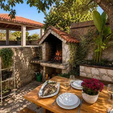 아파트 Old Town Sole Mediterranean Garden *